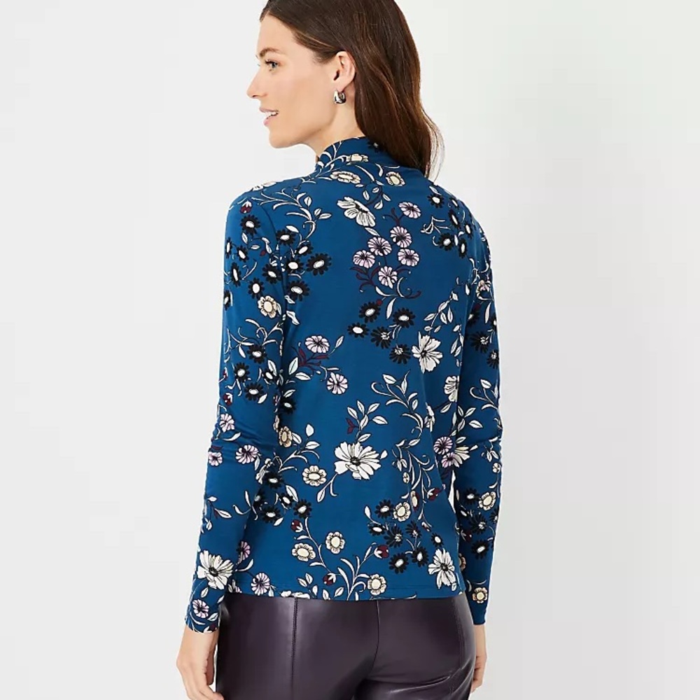 🪻 {FINAL SALE} Ann Taylor Floral Print High Neck Top